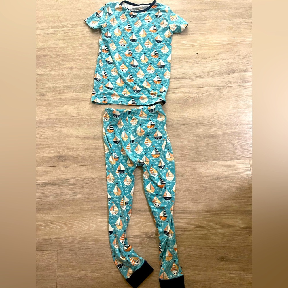 Sweet Bamboo Size 4 boat Pajamas Set